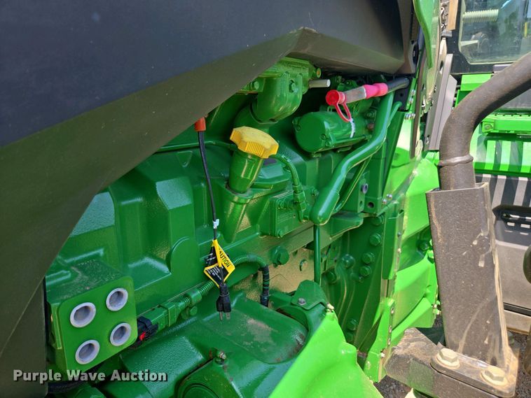 image for item DW1910 2022 John Deere 8R410 MFWD tractor