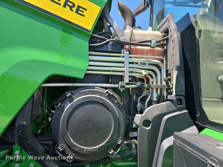 image for item DW1910 2022 John Deere 8R410 MFWD tractor