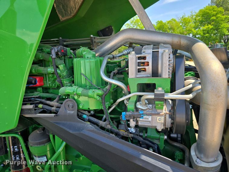 image for item DW1910 2022 John Deere 8R410 MFWD tractor