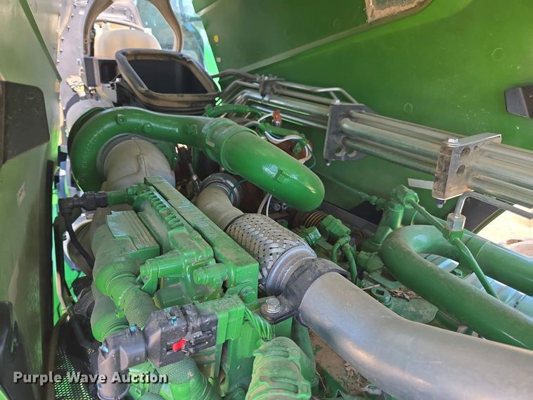 image for item DW1910 2022 John Deere 8R410 MFWD tractor