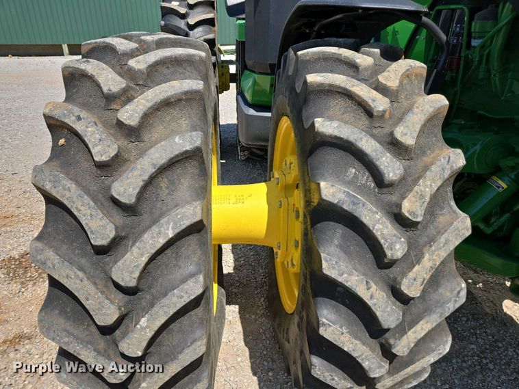 image for item DW1910 2022 John Deere 8R410 MFWD tractor