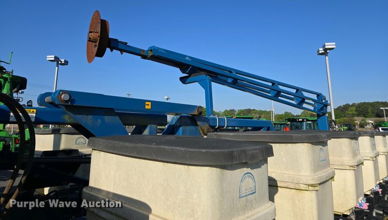 image for item DW1911 2013 Kinze 3600  split row planter