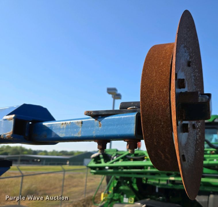 image for item DW1911 2013 Kinze 3600  split row planter