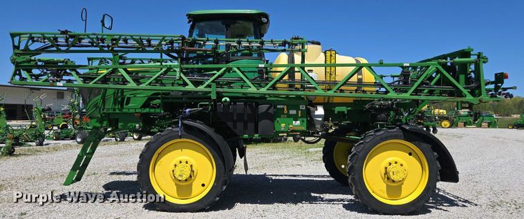 image for item DW1912 2021 John Deere R4023 sprayer