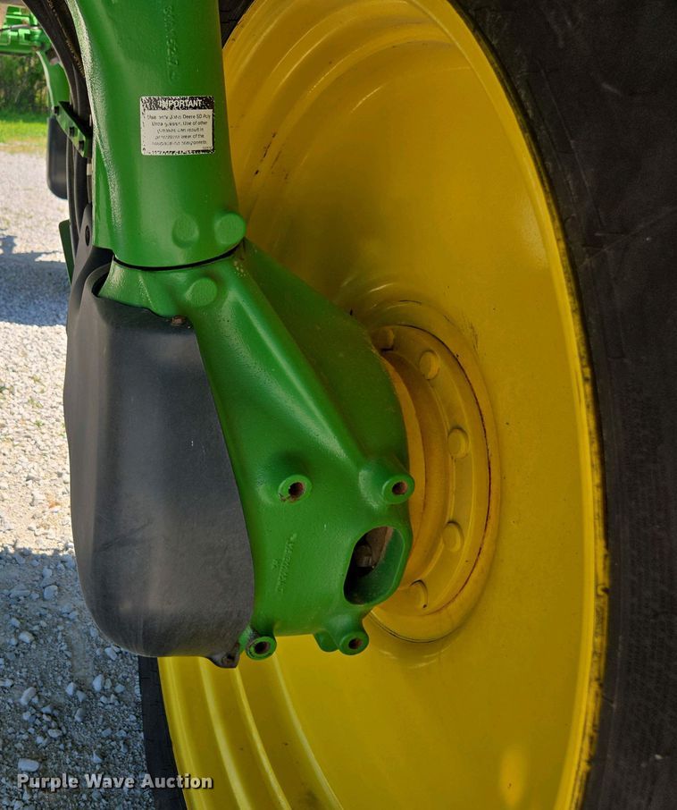 image for item DW1912 2021 John Deere R4023 sprayer