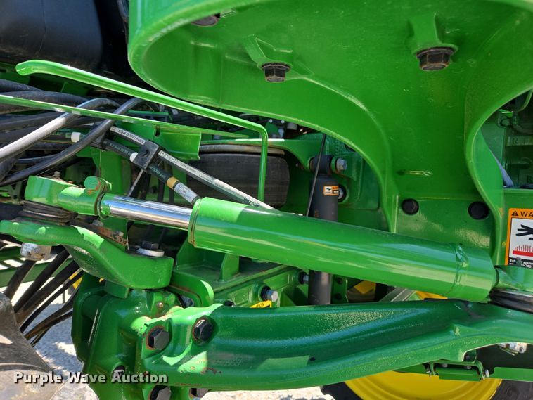 image for item DW1912 2021 John Deere R4023 sprayer