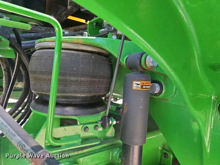 image for item DW1912 2021 John Deere R4023 sprayer