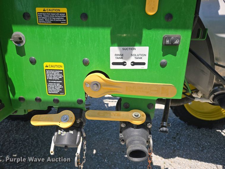 image for item DW1912 2021 John Deere R4023 sprayer