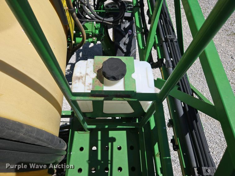 image for item DW1912 2021 John Deere R4023 sprayer