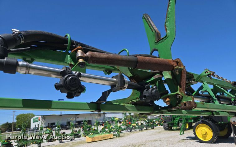 image for item DW1912 2021 John Deere R4023 sprayer