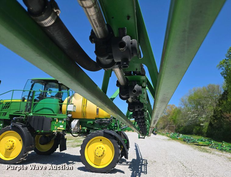 image for item DW1912 2021 John Deere R4023 sprayer