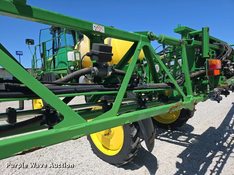 image for item DW1912 2021 John Deere R4023 sprayer