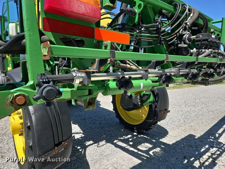 image for item DW1912 2021 John Deere R4023 sprayer