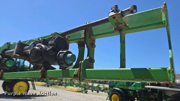 image for item DW1912 2021 John Deere R4023 sprayer