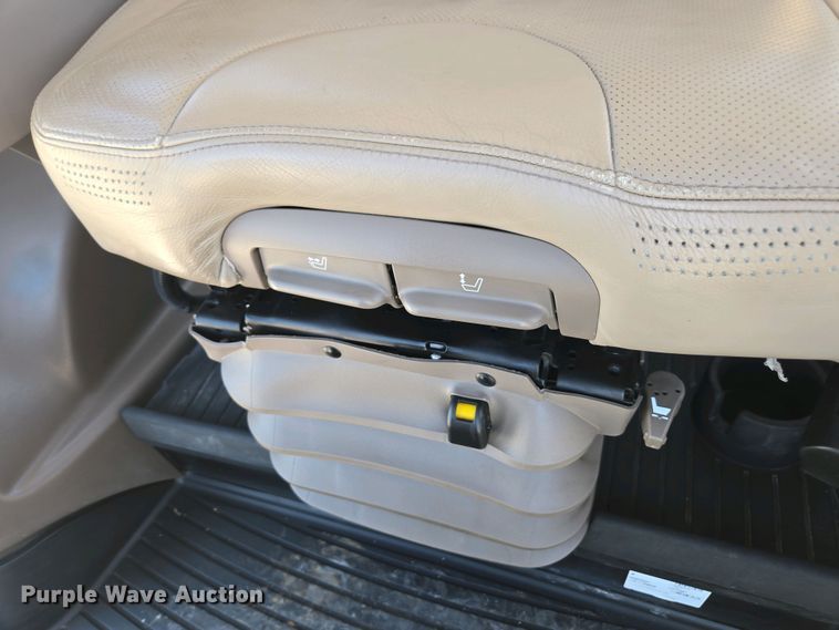 image for item DW1912 2021 John Deere R4023 sprayer