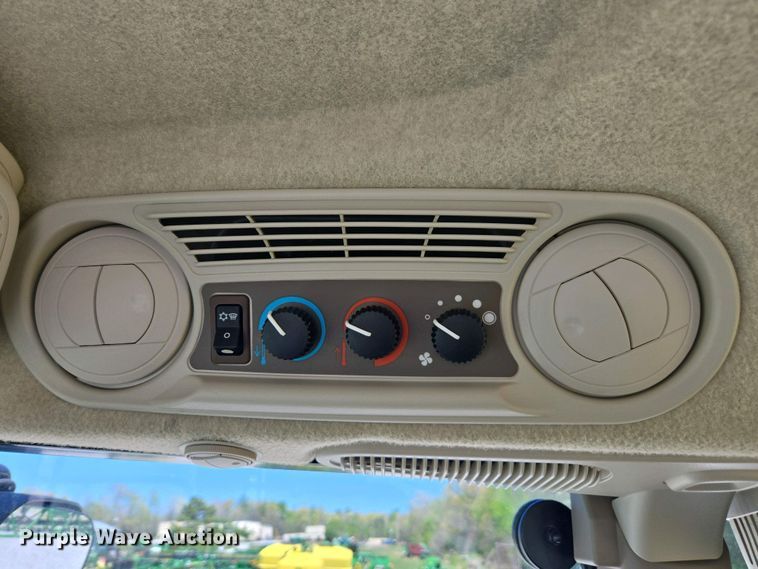 image for item DW1912 2021 John Deere R4023 sprayer