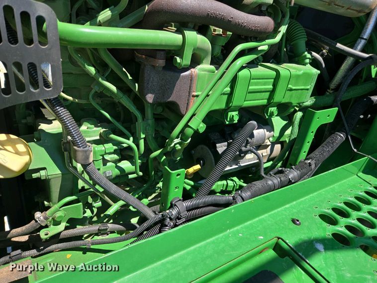 image for item DW1912 2021 John Deere R4023 sprayer