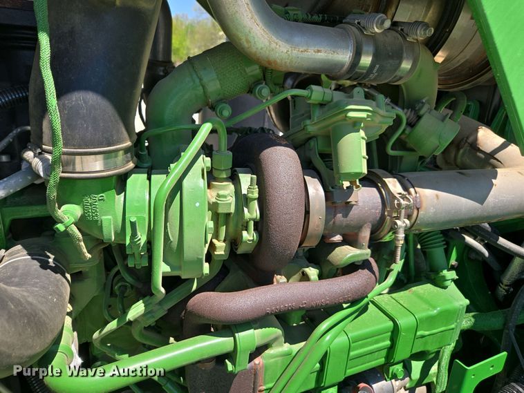 image for item DW1912 2021 John Deere R4023 sprayer