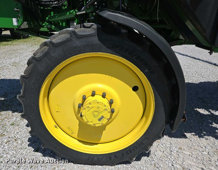 image for item DW1912 2021 John Deere R4023 sprayer