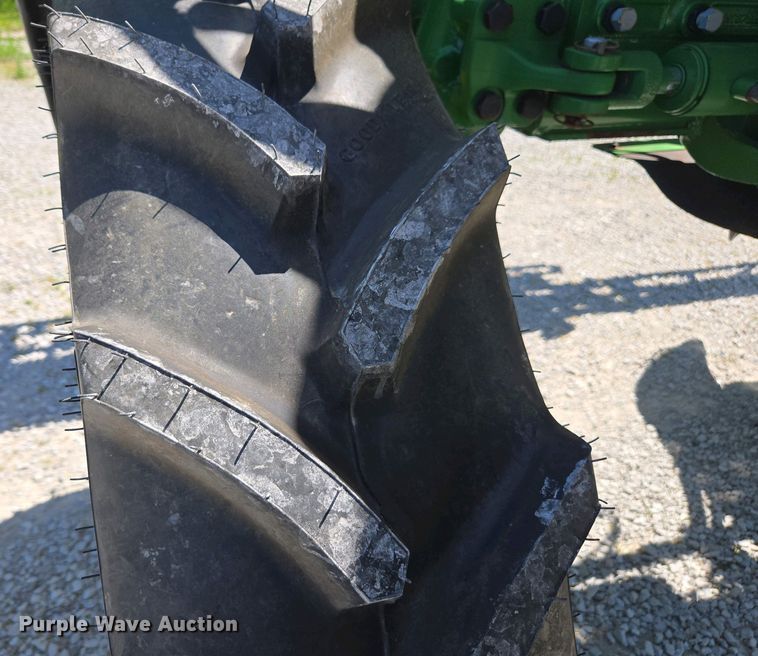 image for item DW1912 2021 John Deere R4023 sprayer