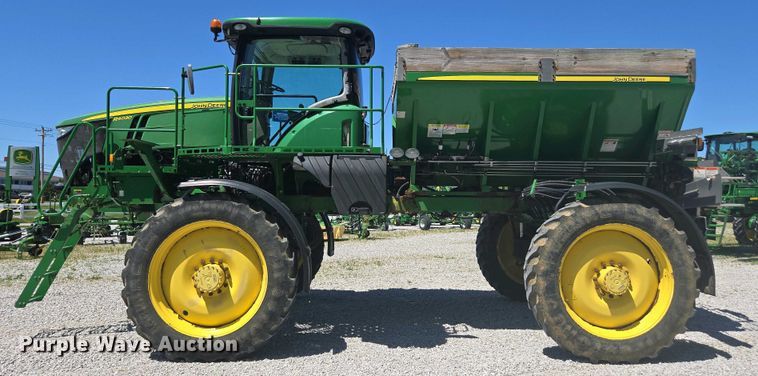 image for item DW1913 2016 John Deere R4030 spreader