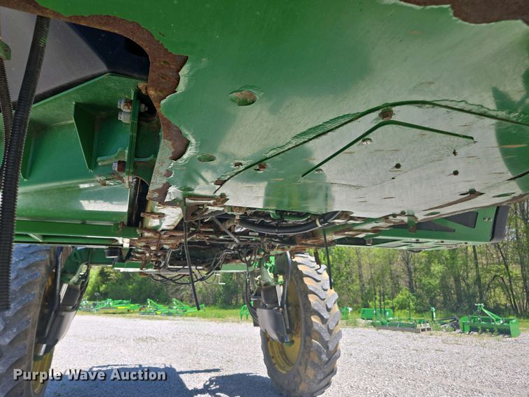 image for item DW1913 2016 John Deere R4030 spreader
