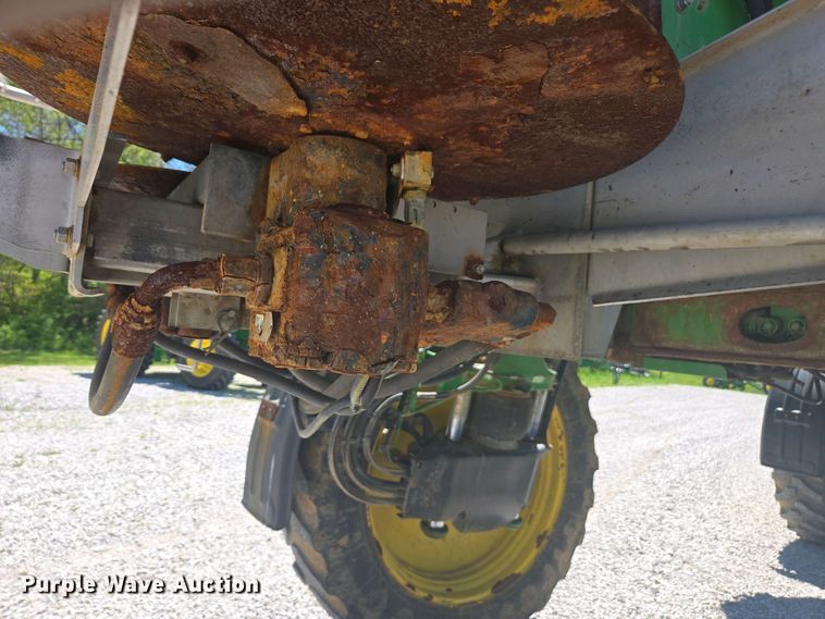image for item DW1913 2016 John Deere R4030 spreader