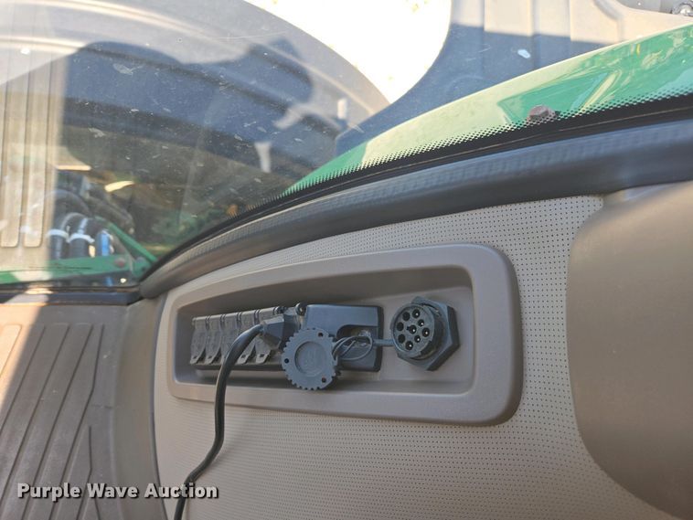 image for item DW1913 2016 John Deere R4030 spreader