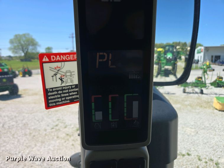 image for item DW1913 2016 John Deere R4030 spreader