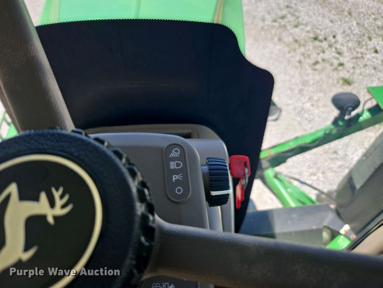 image for item DW1913 2016 John Deere R4030 spreader