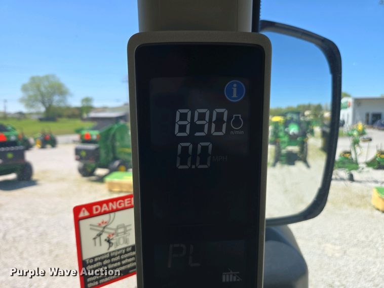 image for item DW1913 2016 John Deere R4030 spreader