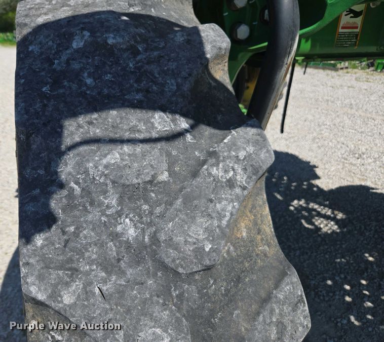 image for item DW1913 2016 John Deere R4030 spreader