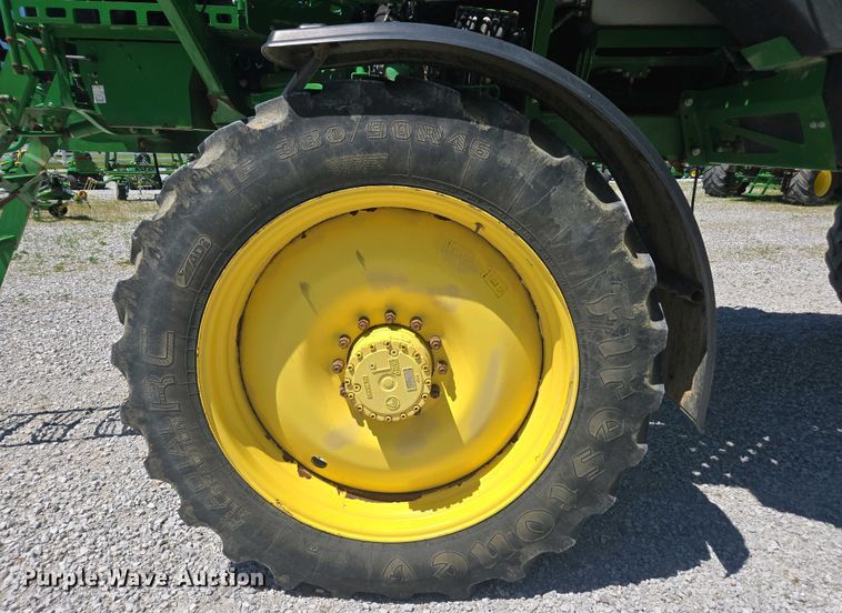 image for item DW1913 2016 John Deere R4030 spreader