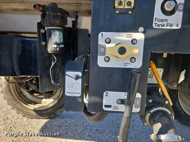 image for item DW1914 2009 Case IH Patriot 4420 sprayer