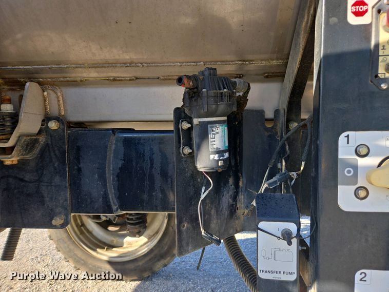 image for item DW1914 2009 Case IH Patriot 4420 sprayer