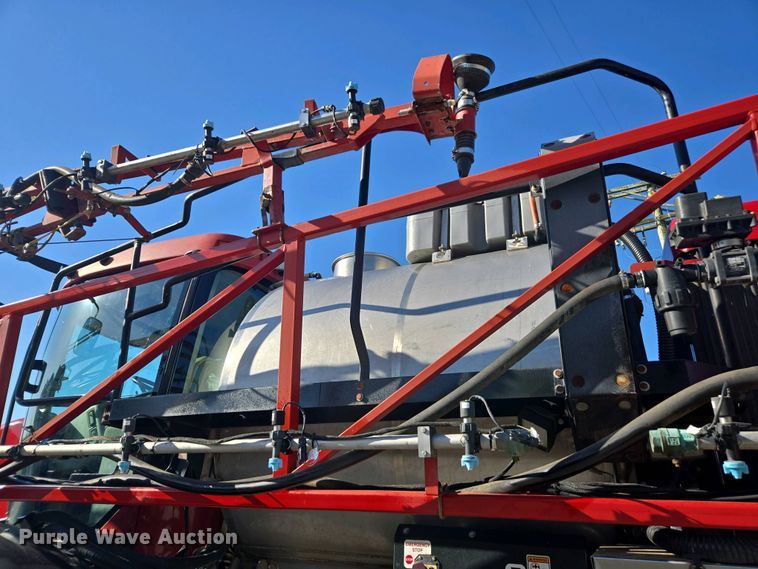 image for item DW1914 2009 Case IH Patriot 4420 sprayer