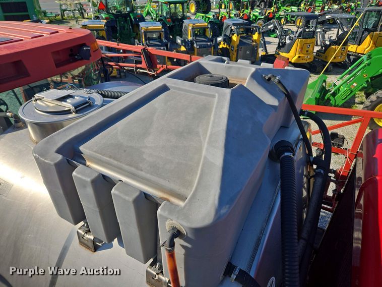 image for item DW1914 2009 Case IH Patriot 4420 sprayer