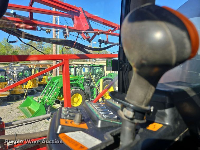 image for item DW1914 2009 Case IH Patriot 4420 sprayer