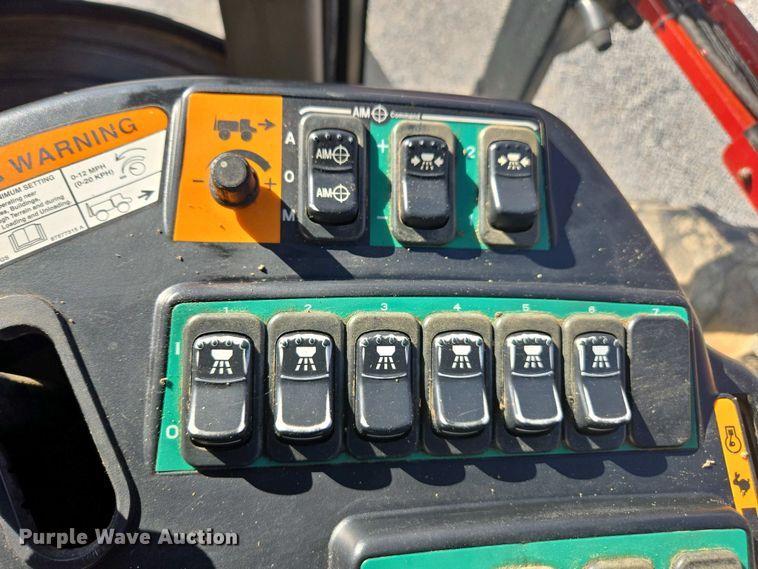 image for item DW1914 2009 Case IH Patriot 4420 sprayer