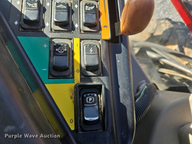 image for item DW1914 2009 Case IH Patriot 4420 sprayer