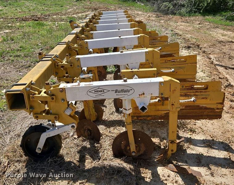 image for item DW1920 Buffalo row crop cultivator