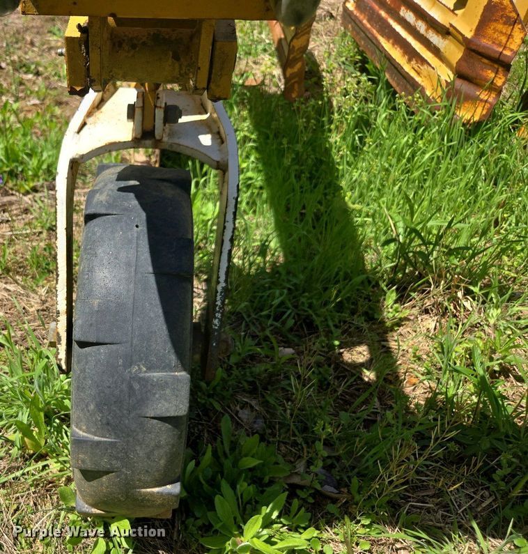 image for item DW1920 Buffalo row crop cultivator