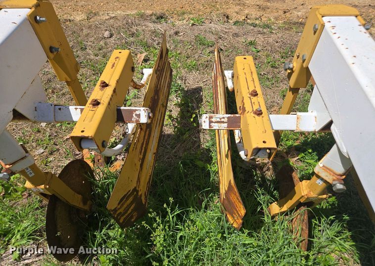 image for item DW1920 Buffalo row crop cultivator