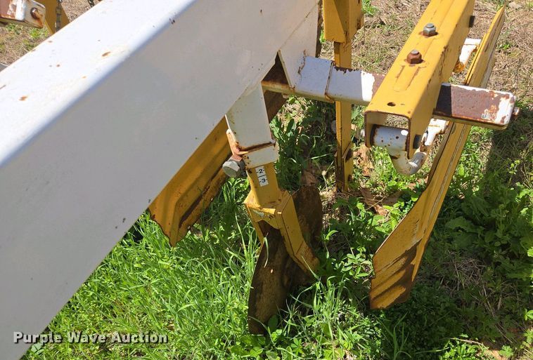 image for item DW1920 Buffalo row crop cultivator