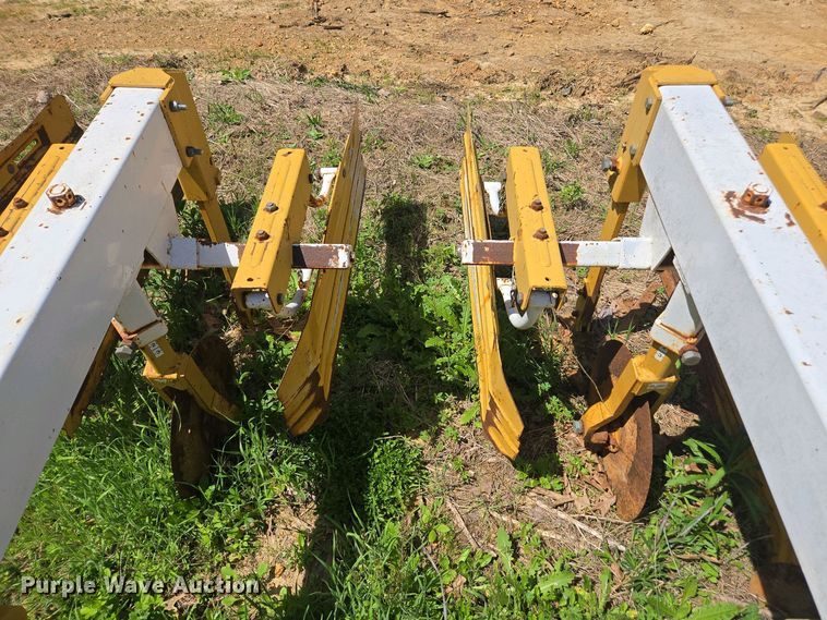 image for item DW1920 Buffalo row crop cultivator