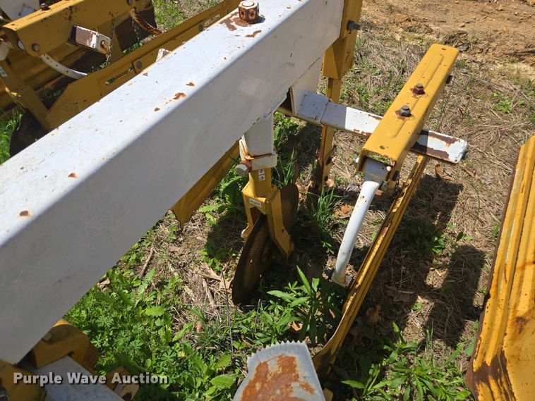 image for item DW1920 Buffalo row crop cultivator