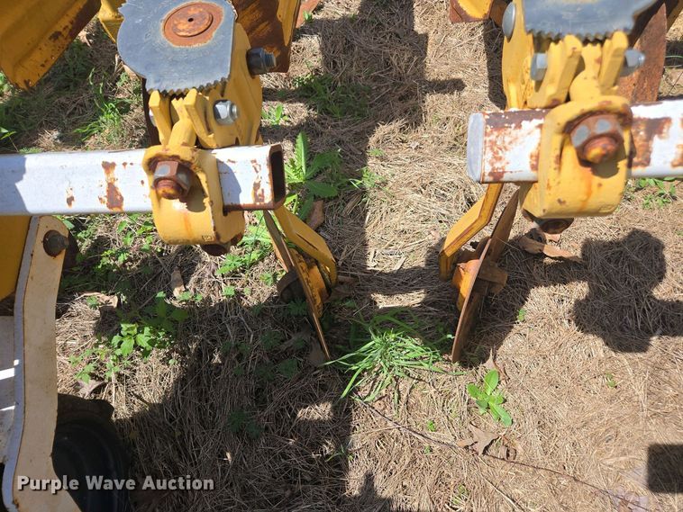 image for item DW1920 Buffalo row crop cultivator