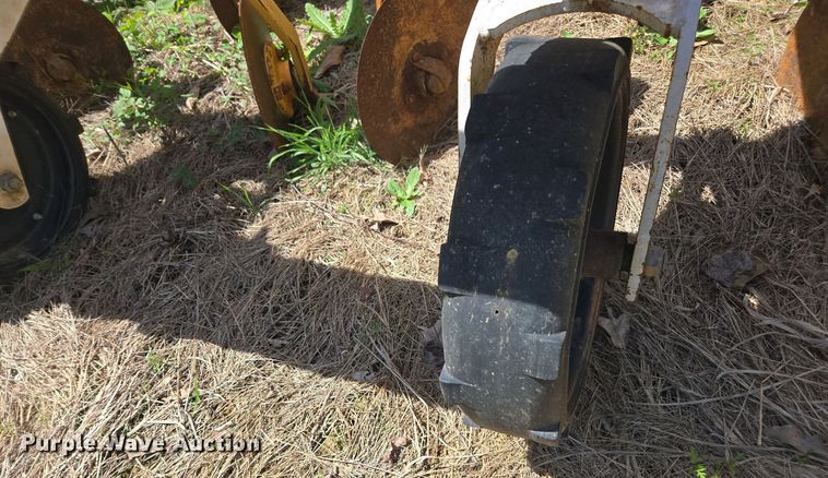 image for item DW1920 Buffalo row crop cultivator