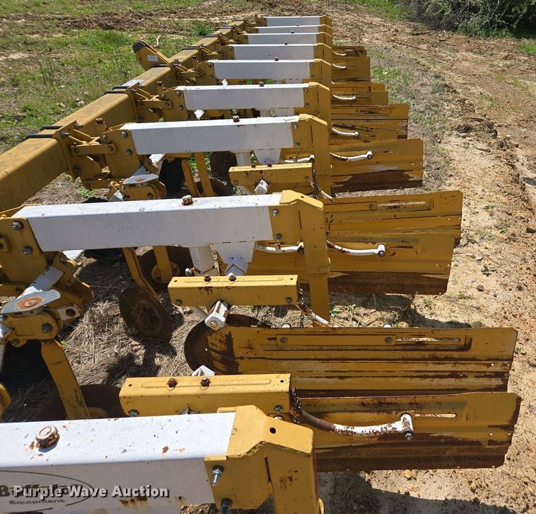 image for item DW1920 Buffalo row crop cultivator