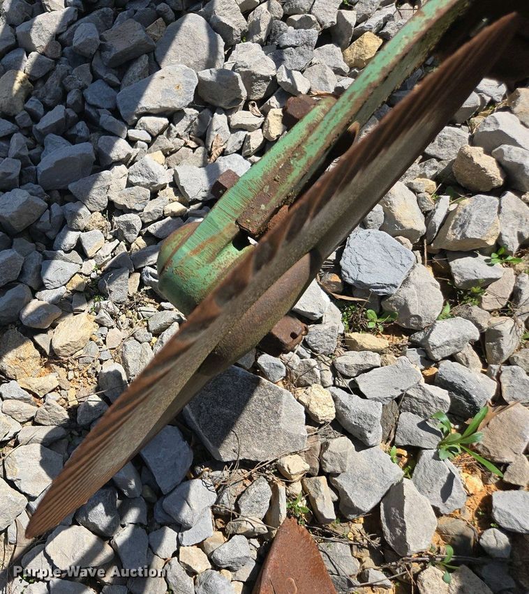 image for item DW1922 John Deere 2350-24 six bottom plow